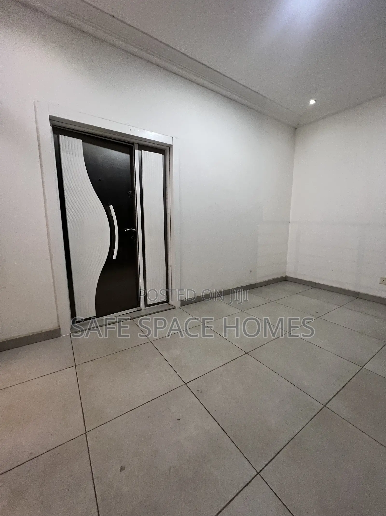 2bdrm Apartment in Burma Camp for rent