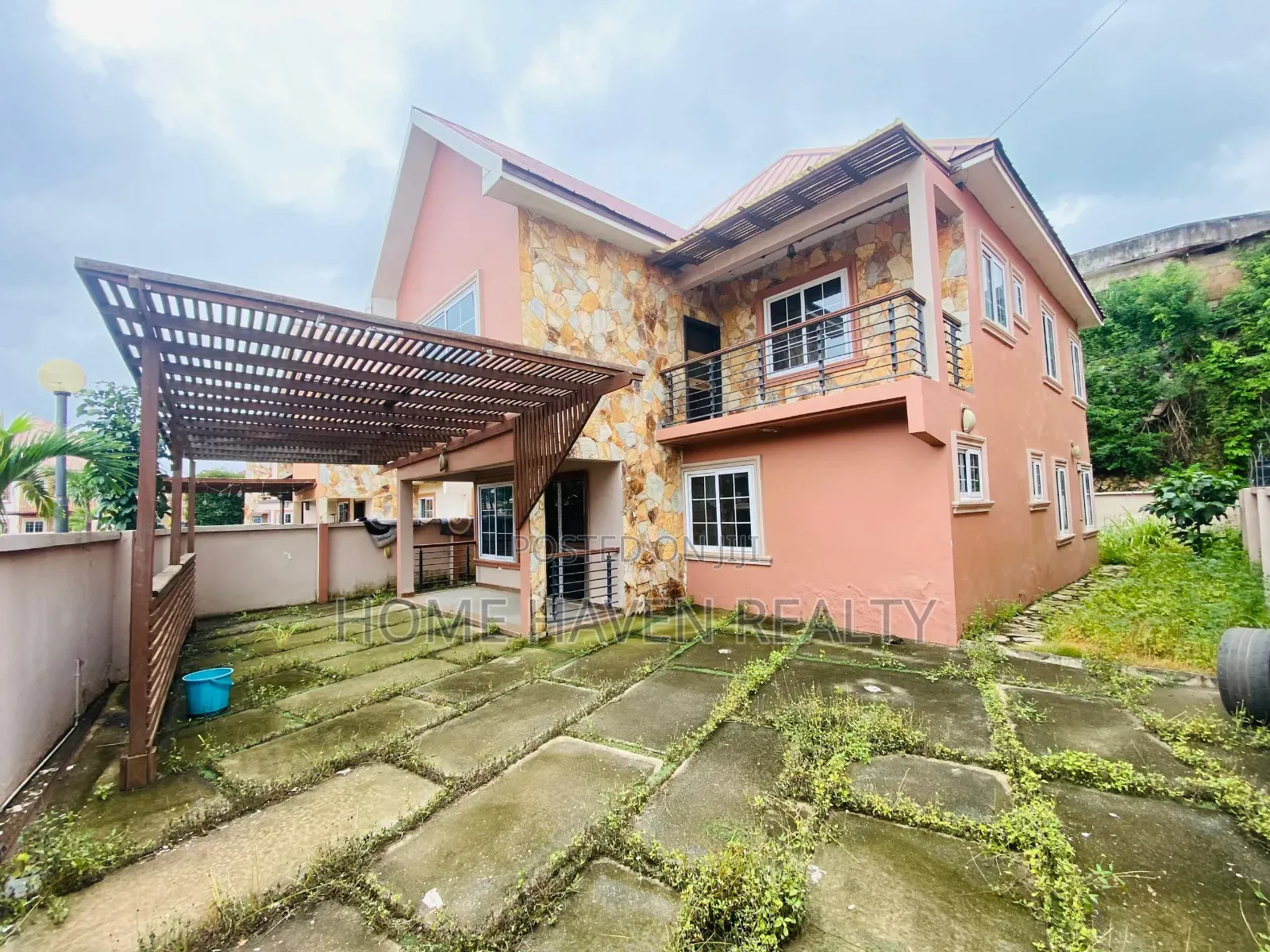 4bdrm House in Achimota Golf Hills, School Area for rent