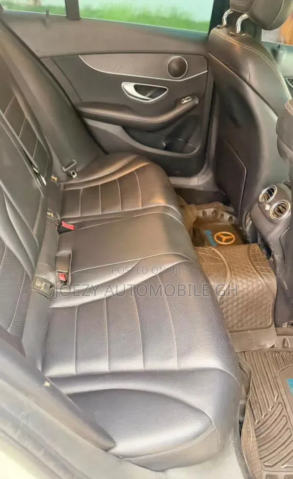 Mercedes-Benz C300 2016 White