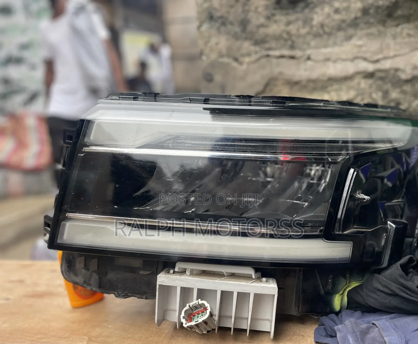 Nissan Frontier 2022-2025 Headlight