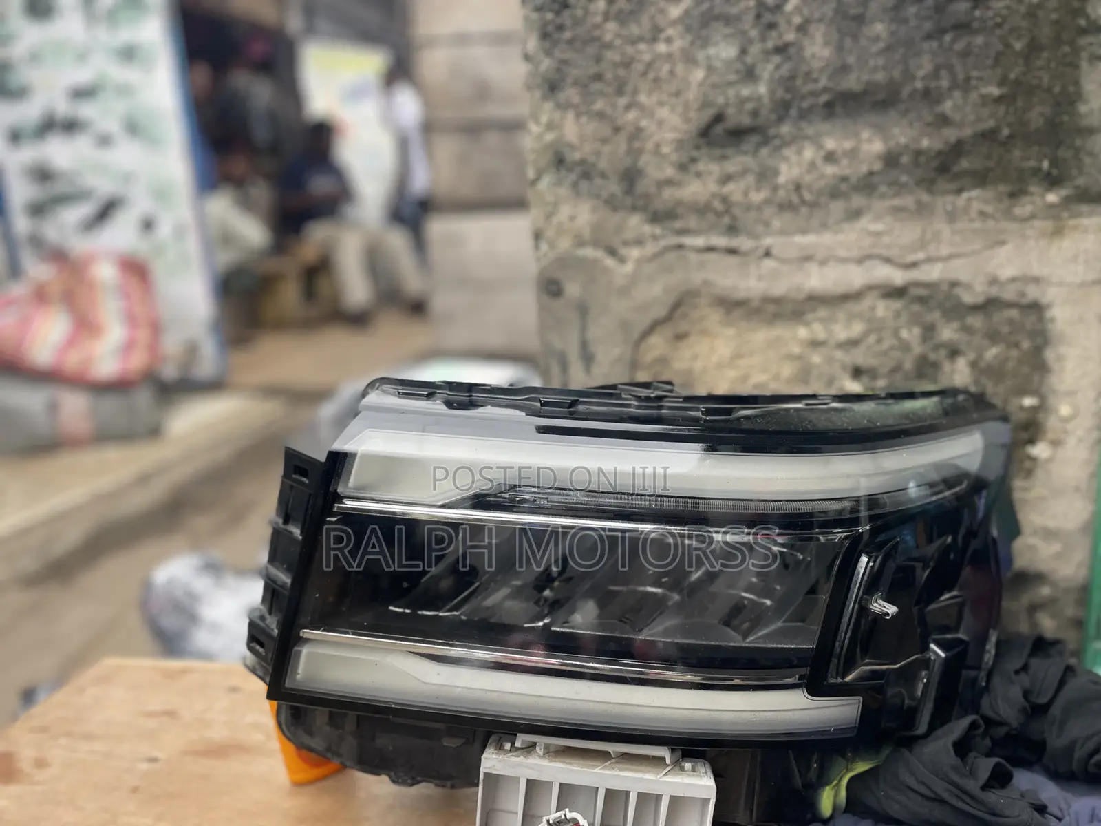 Nissan Frontier 2022-2025 Headlight