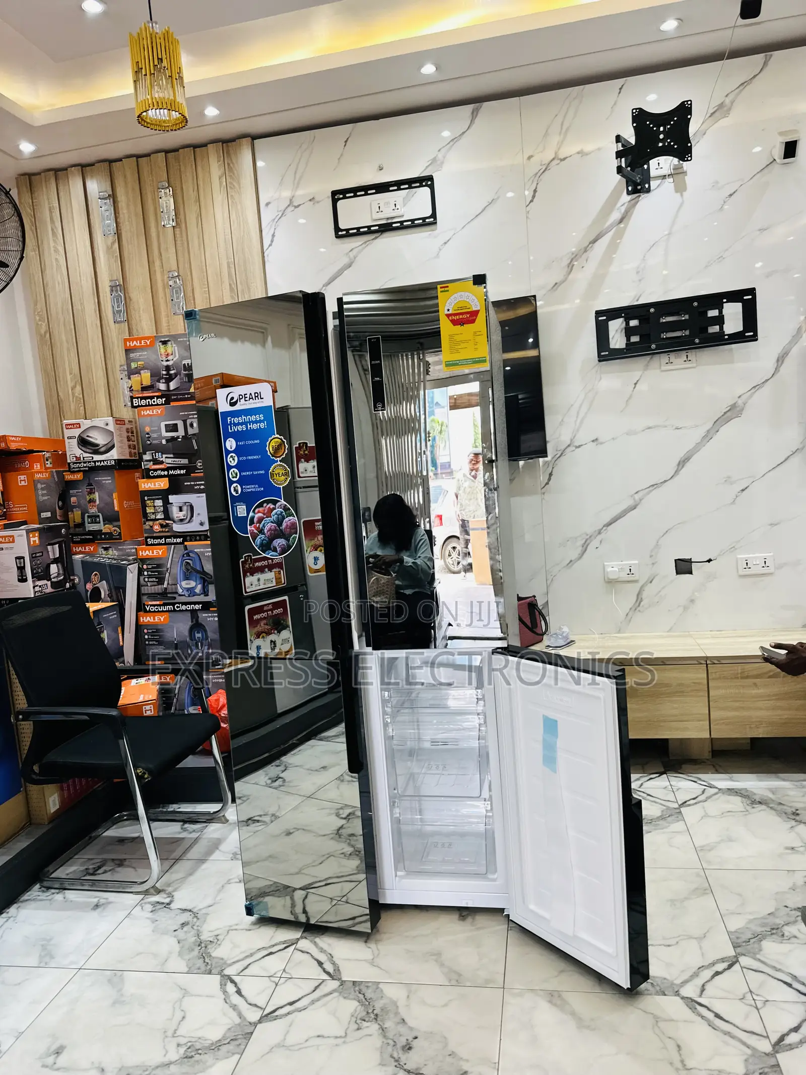 Limited Stock Pearl PF-630mdbg-2gb Four Door Fridge