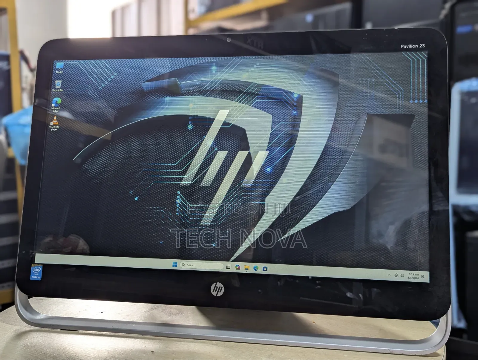 Desktop Computer HP Pavilion 24 8GB Intel Core i5 SSD 128GB