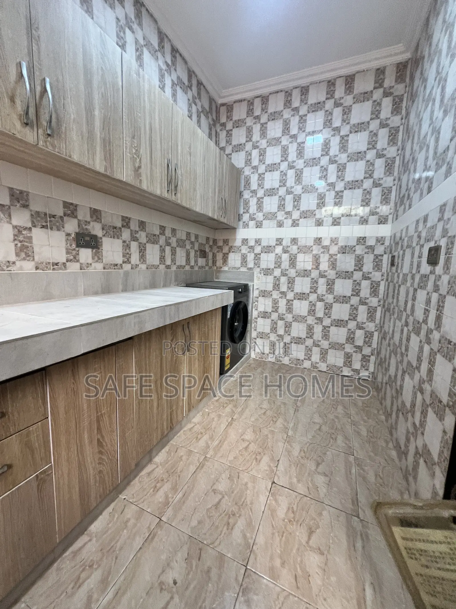 2bdrm Apartment in Burma Camp for rent