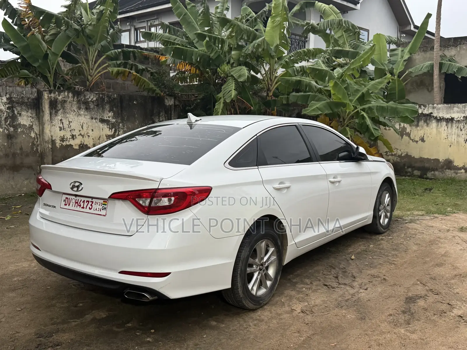 Hyundai Sonata Base Sedan FWD (2.4L 4cyl 6A) 2016 White