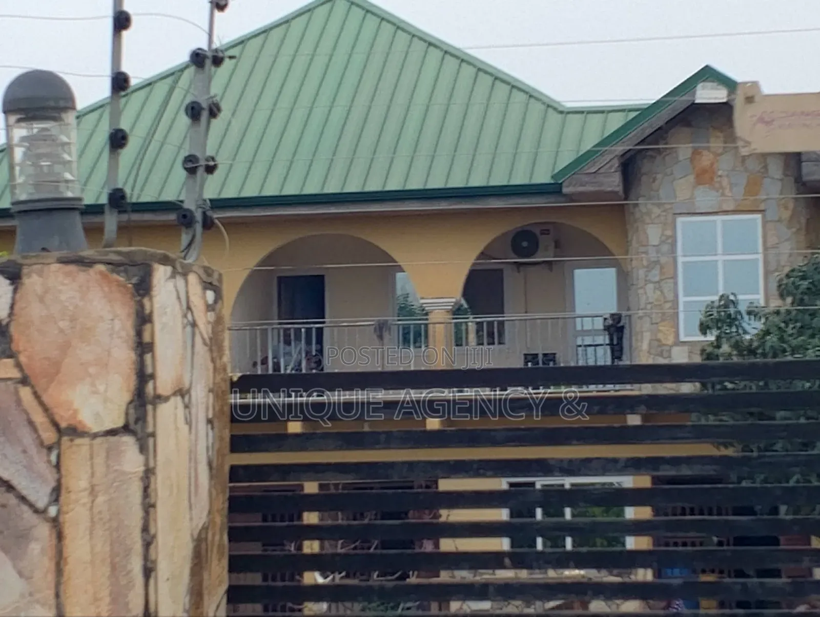 2bdrm Apartment in Market for rent