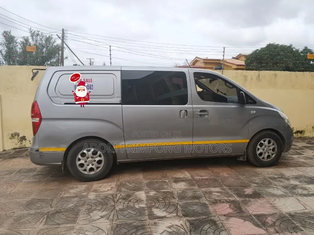 Hyundai Starex 2013 Silver