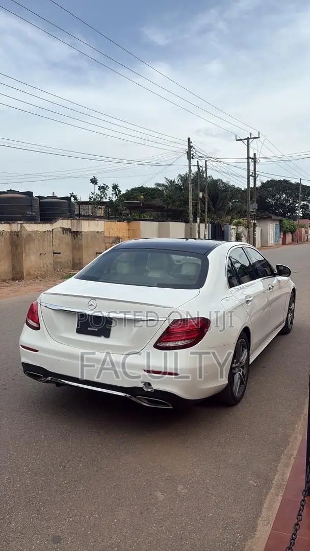 Mercedes-Benz E300 2019 White