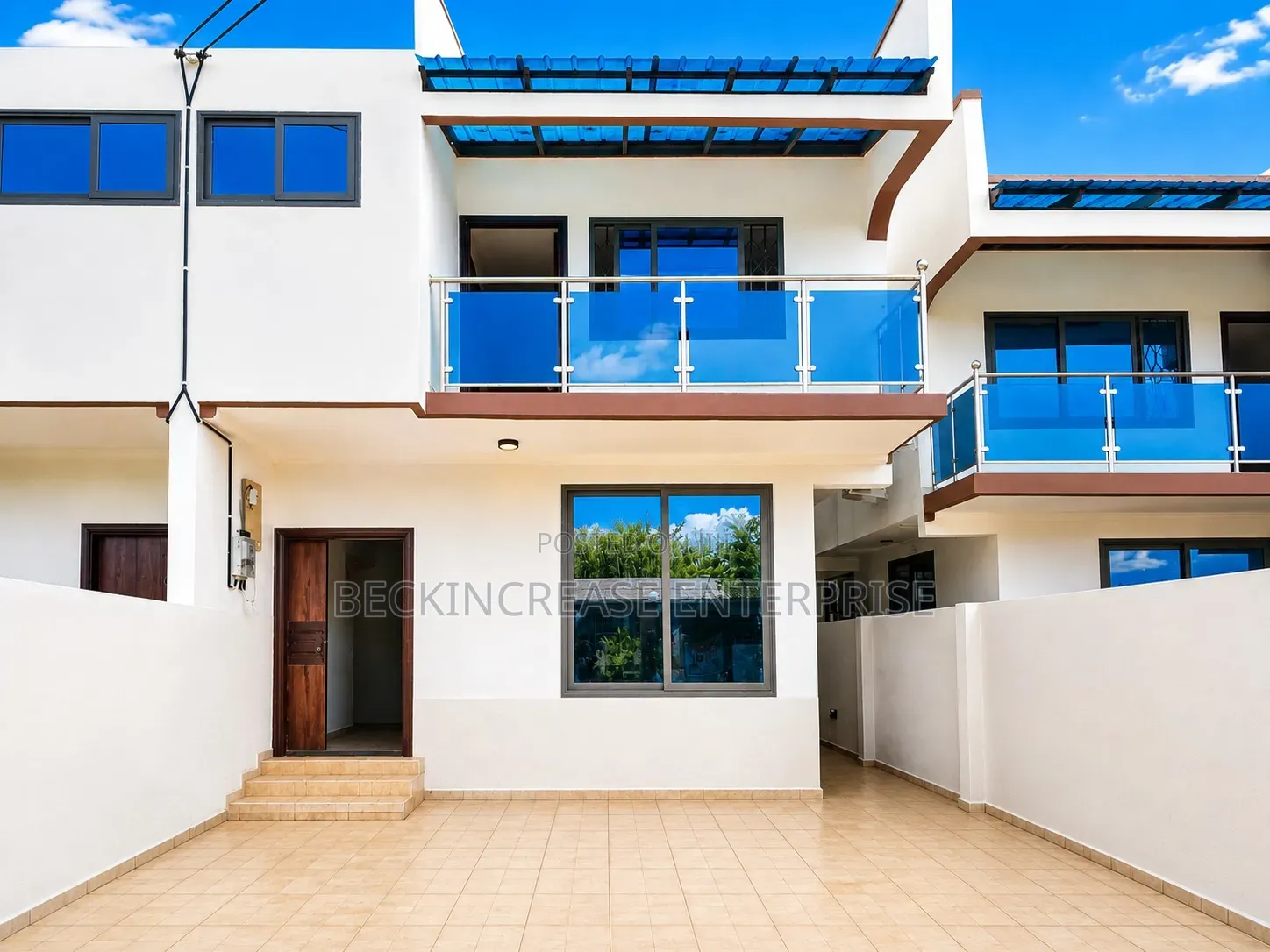 4bdrm House in Ayi Mensah, Danfa for sale