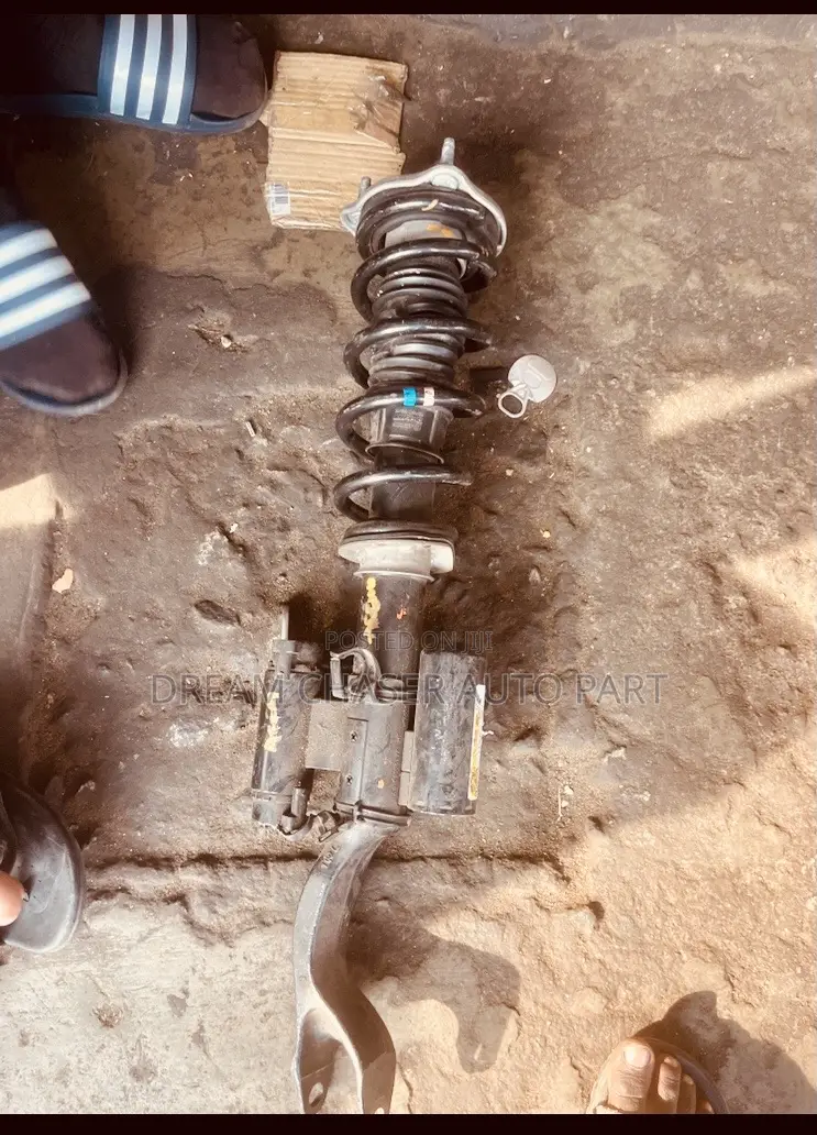 Mercedes Benz C300 or C43 Front Shocks Available