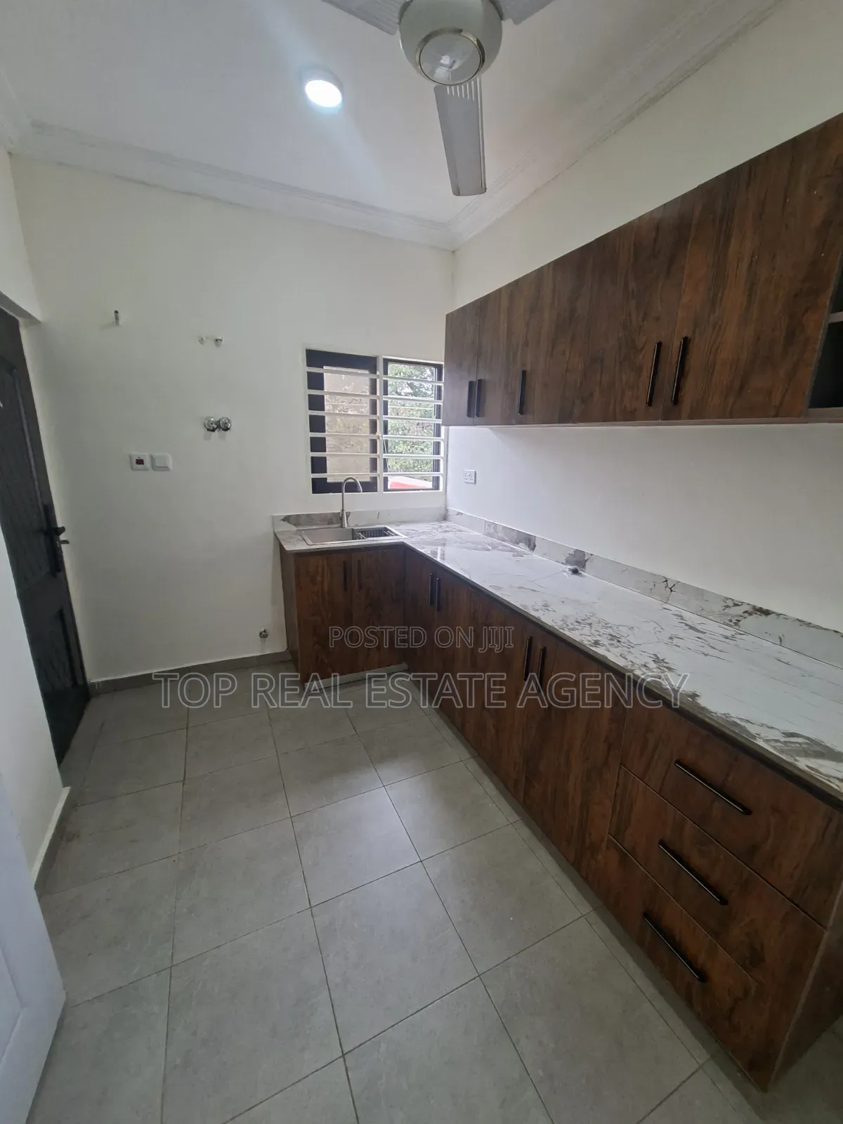 2bdrm Apartment in Oyarifa, Owusu Ansah for rent