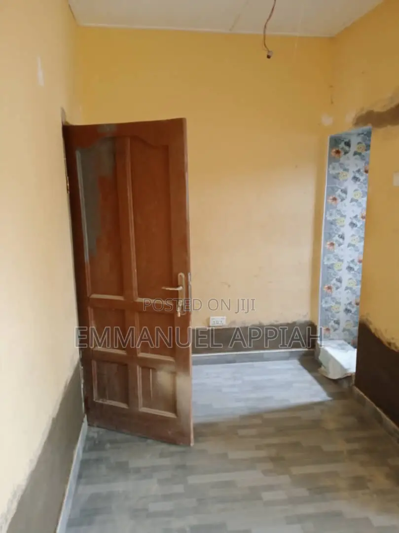 1bdrm Room & Parlour in Ablekuma Olebu for rent