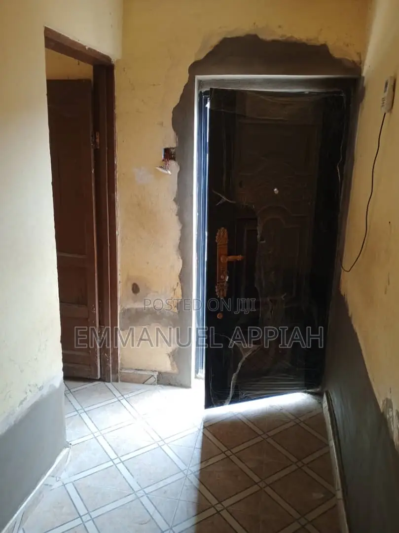 1bdrm Room & Parlour in Ablekuma Olebu for rent