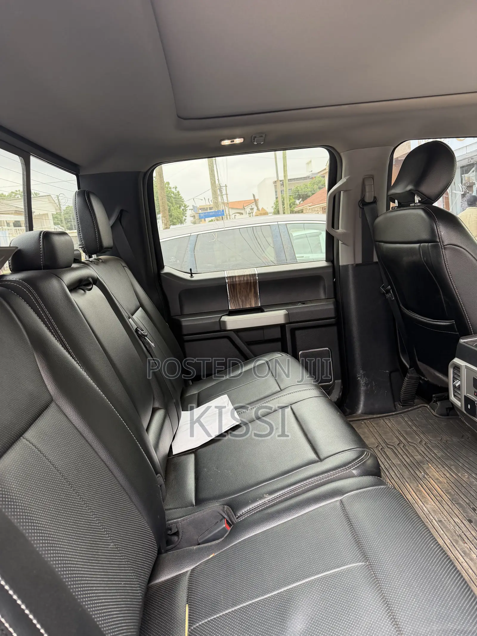 Ford F-150 Lariat 4x4 SuperCrew Cab Styleside 5.5 ft. box 145 in. WB Black