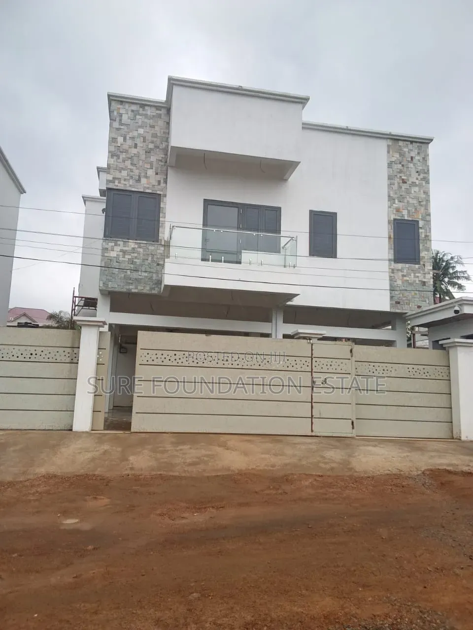 2bdrm Apartment in Dansoman for rent
