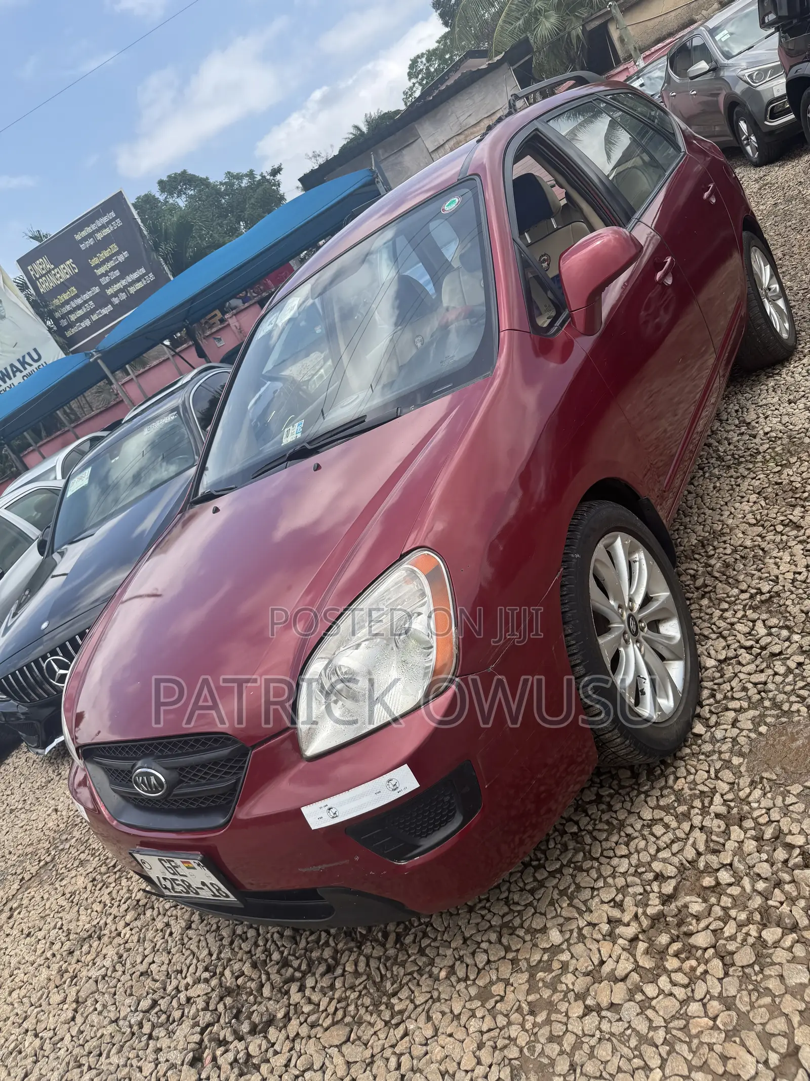 Kia Borrego 2010 Red