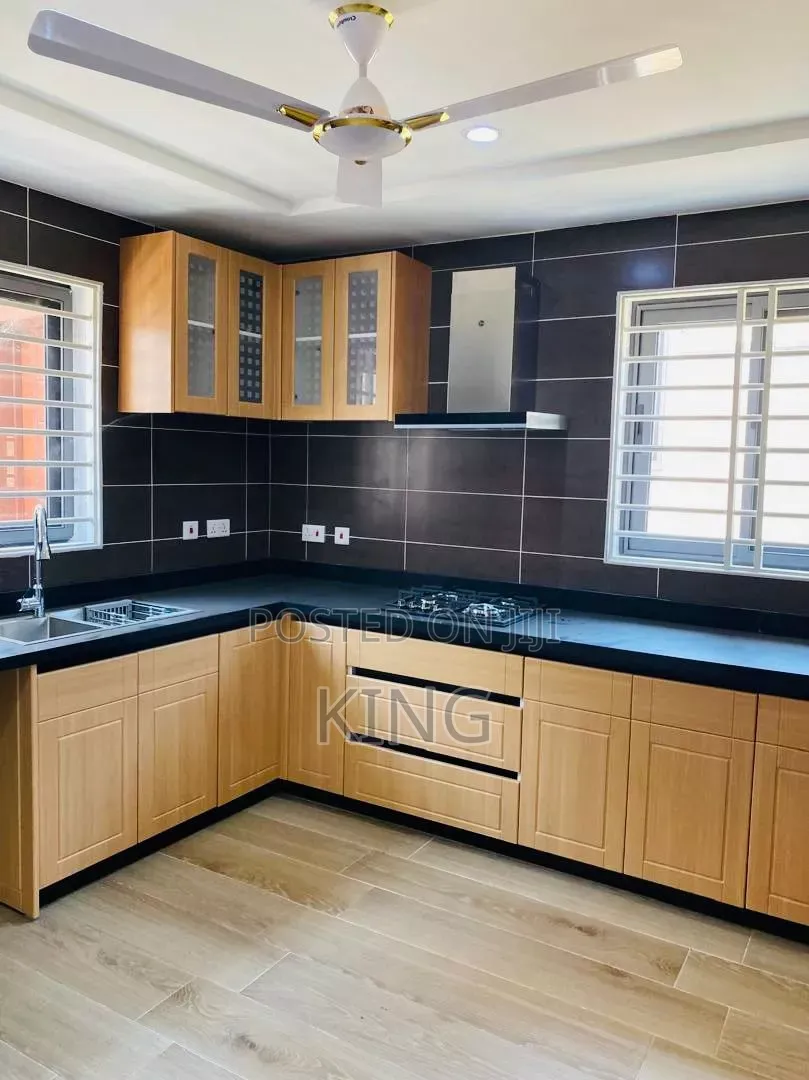 4bdrm House in Mile 7 for sale