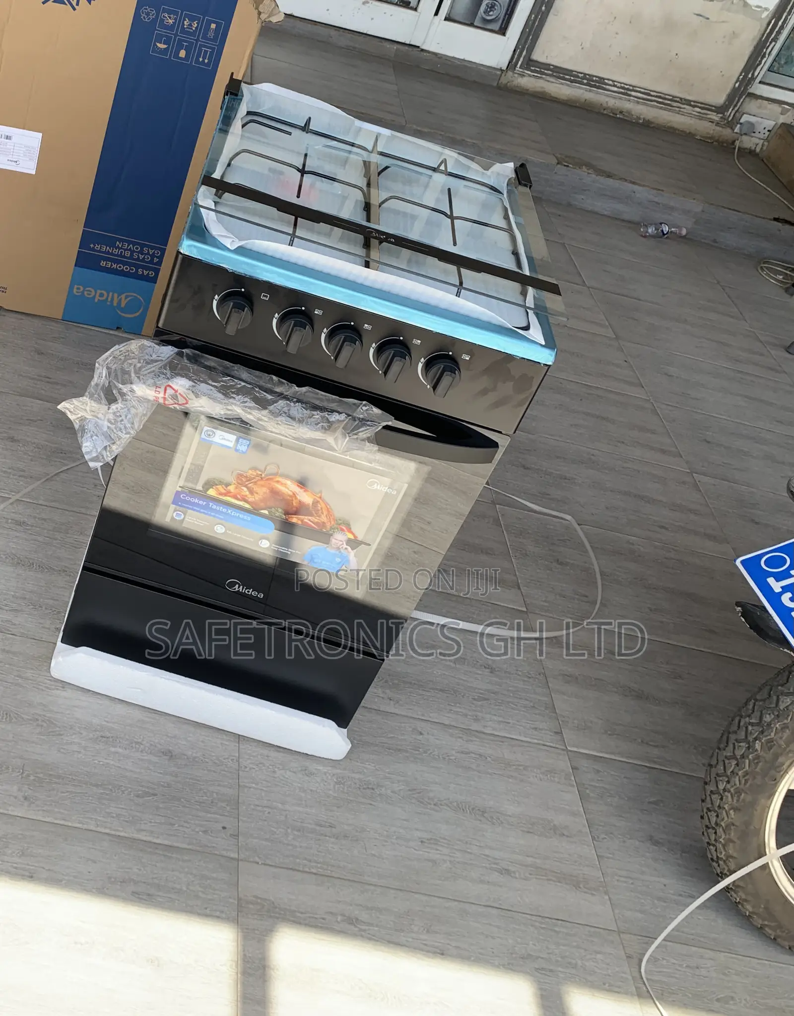 Premium Sleek Midea 4-Burner Gas Cooker Oven With Grill
