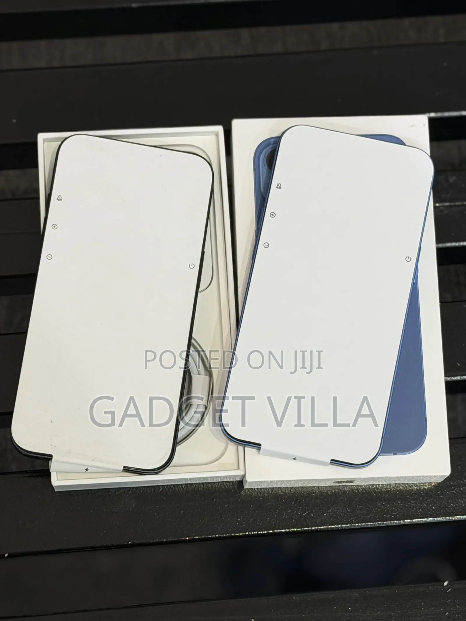 New Apple iPhone 13 128 GB Blue