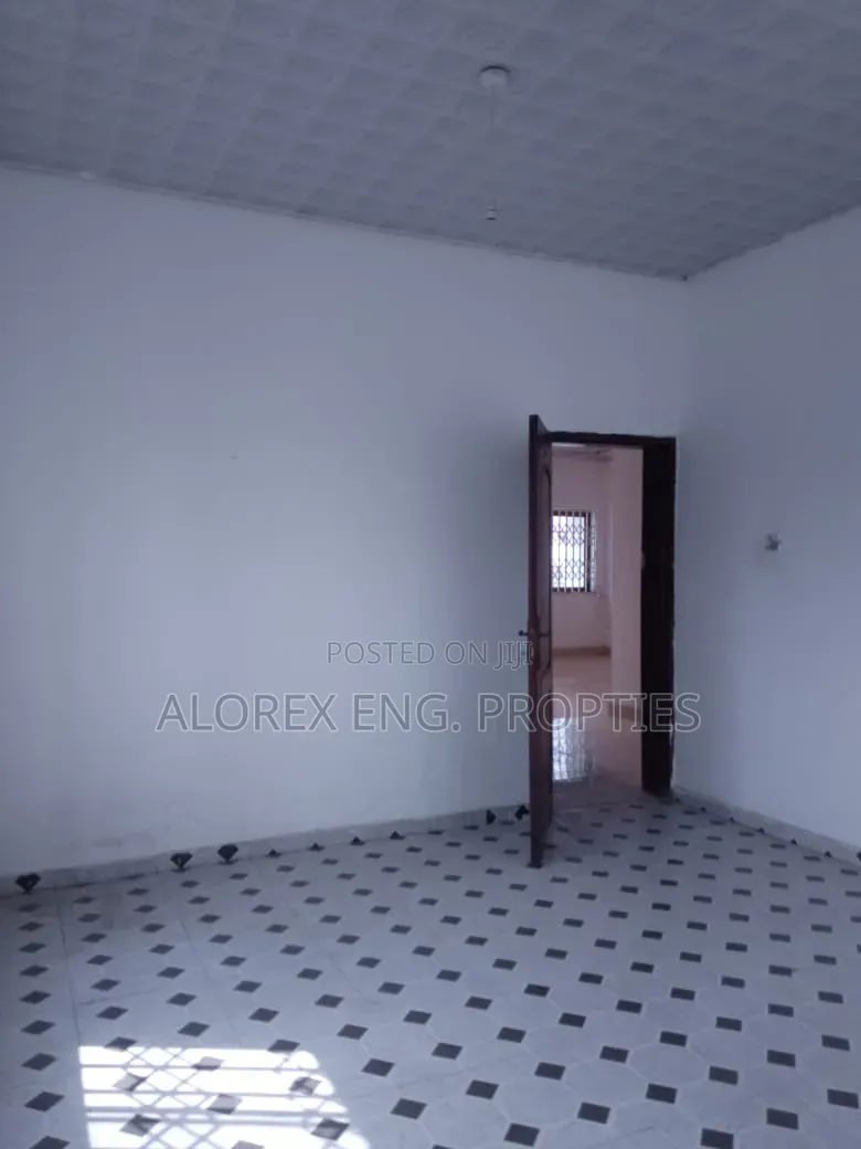 2bdrm Apartment in Adenta, Commandos for rent