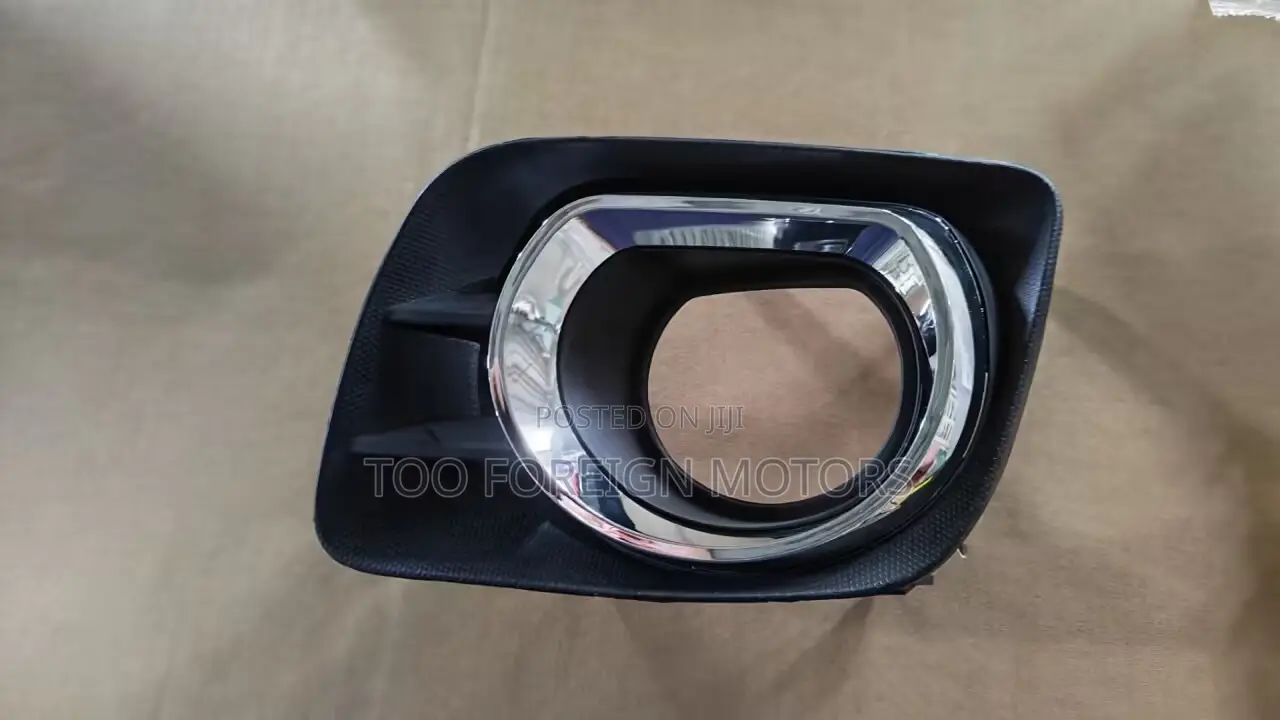 Matrix /Vibe 2009-2010 Fog Lamp Covers Available