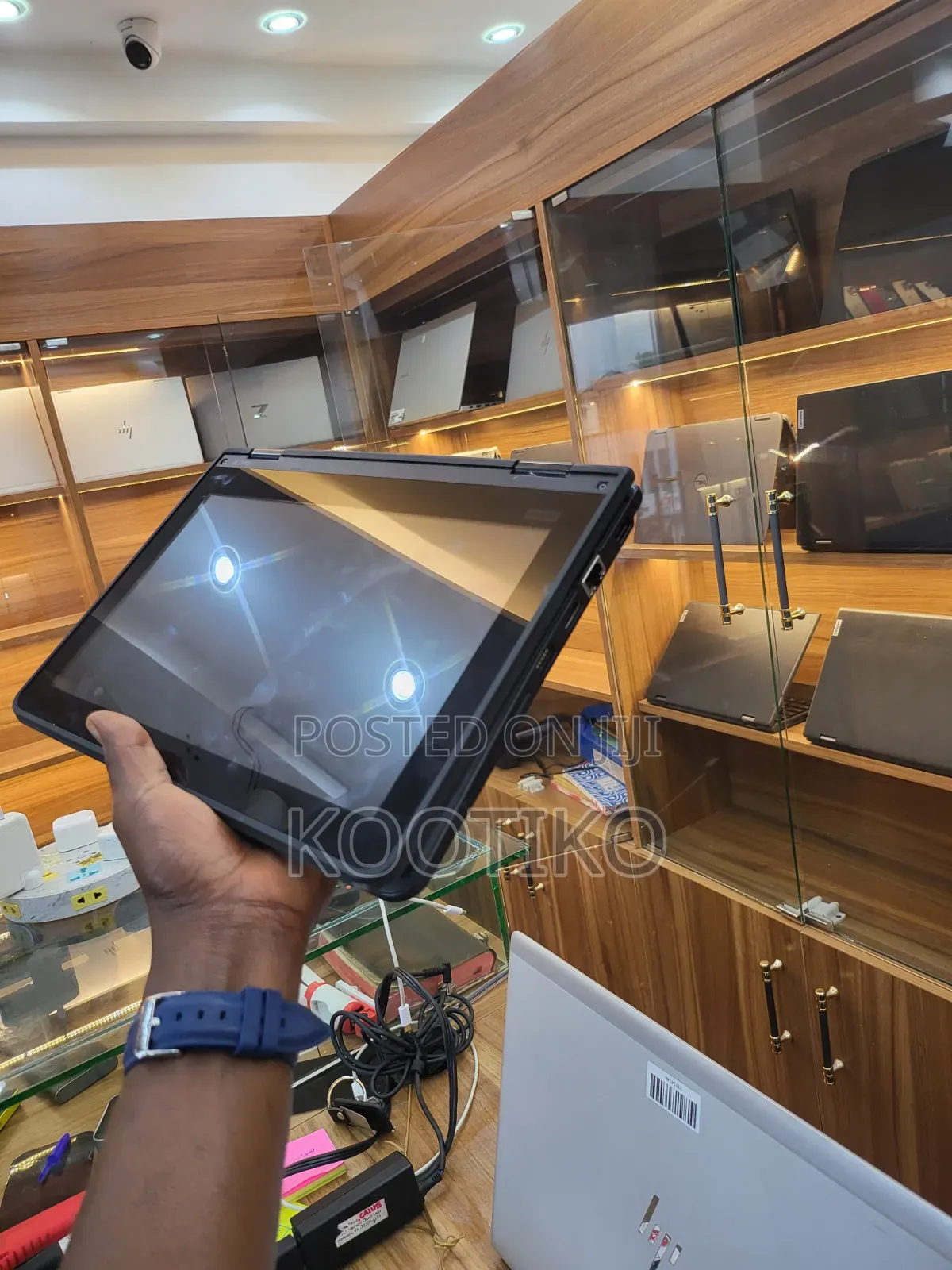 New Laptop Lenovo Yoga 11e 4GB Intel Celeron SSD 128GB