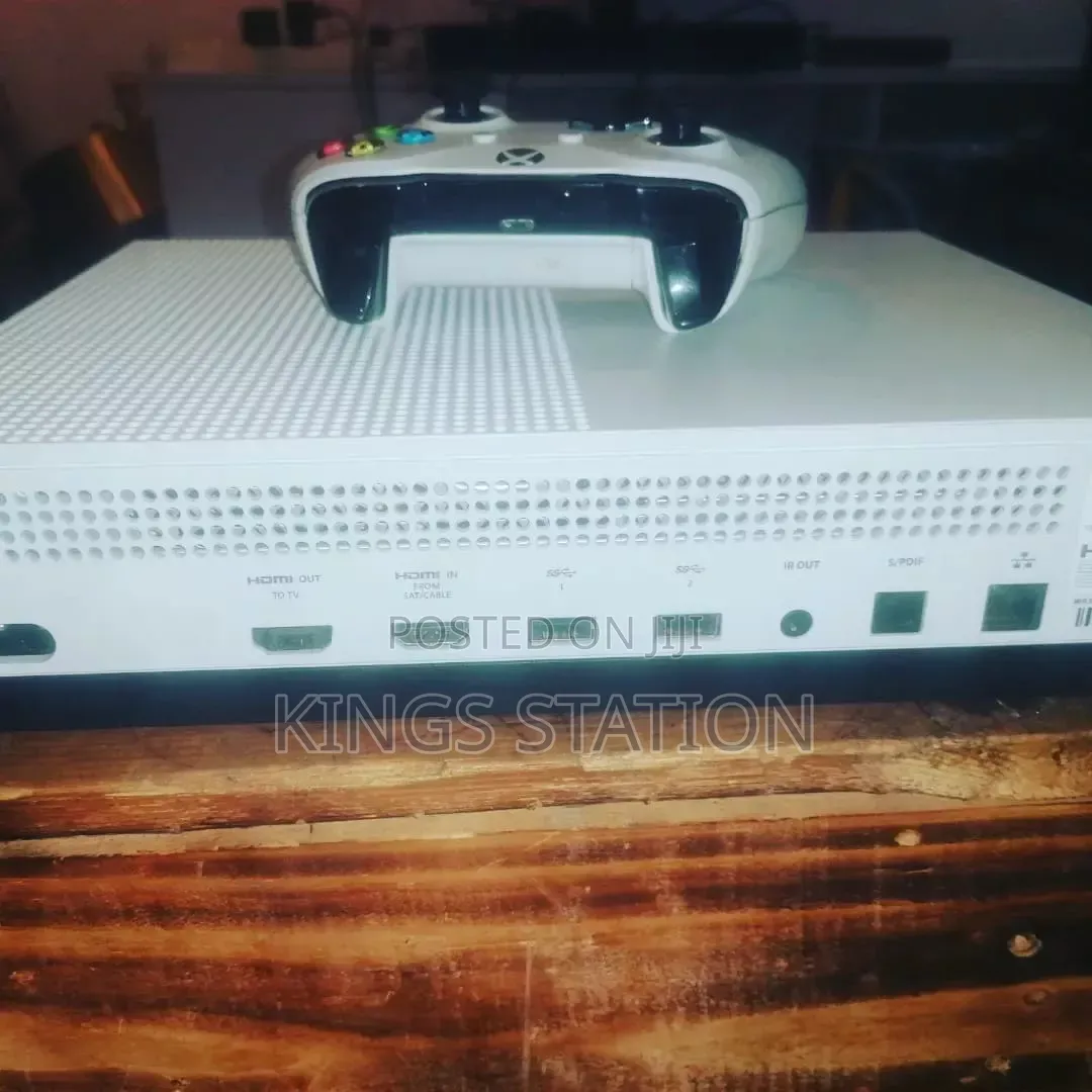 Xbox One S