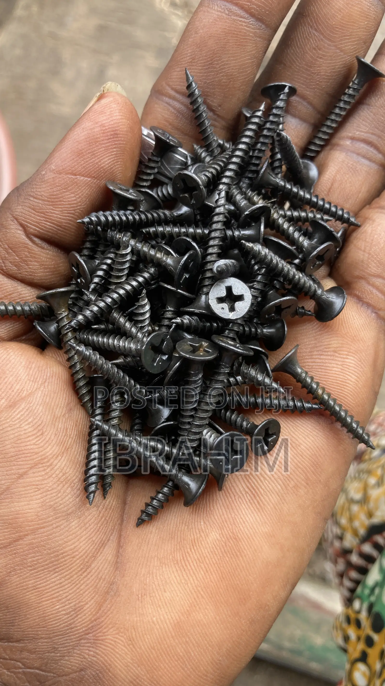 Pop Screws 3.5 X 25 Is 1000 PSC in the Box