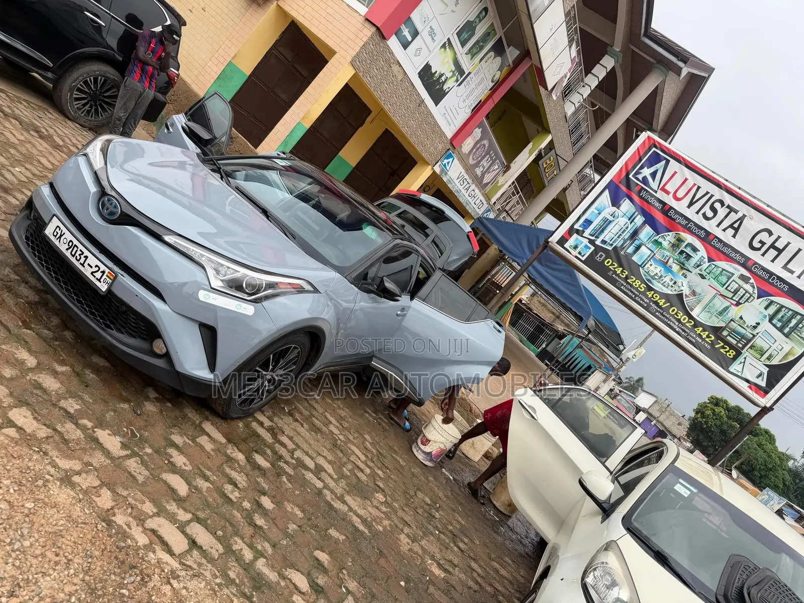 Toyota C-HR 2017 Blue
