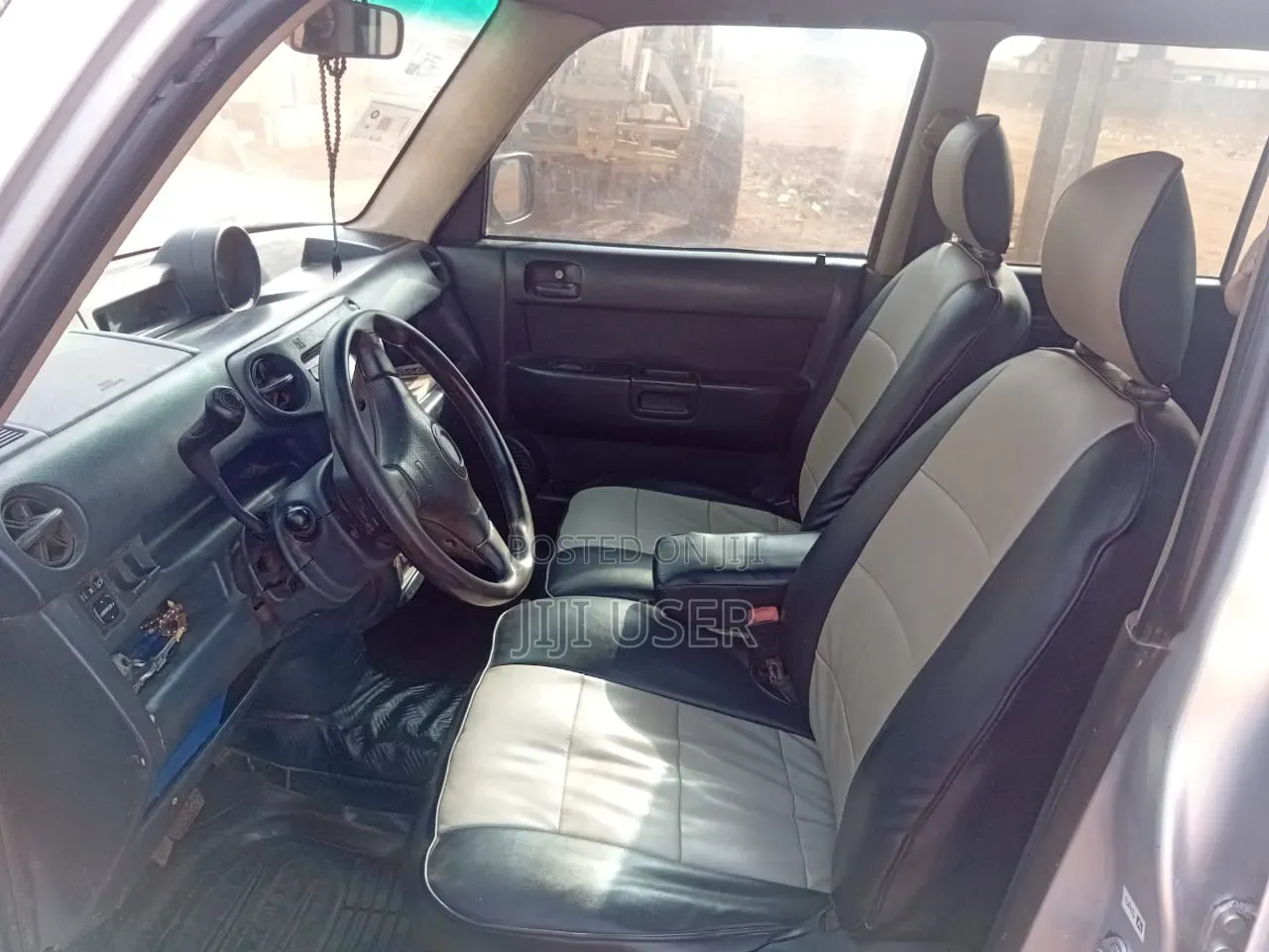Toyota bB 2010 Gray
