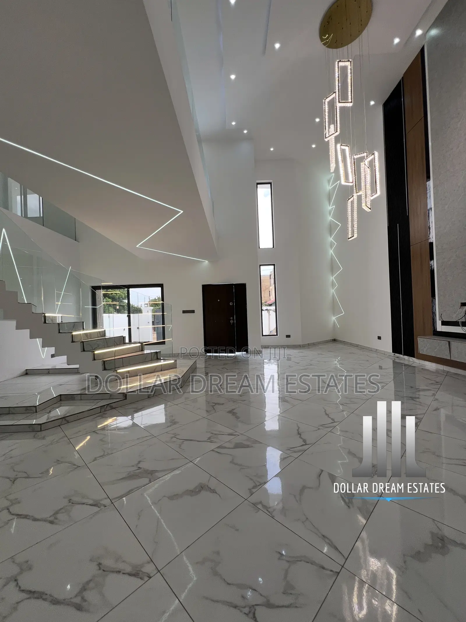 5bdrm House in Ashaley Botwe for sale