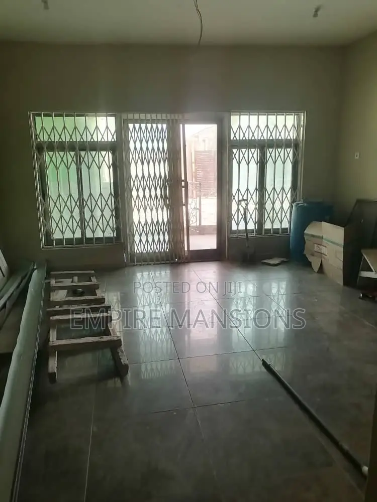2bdrm Apartment in Ayigbe Town Around, Ga South Municipal for rent