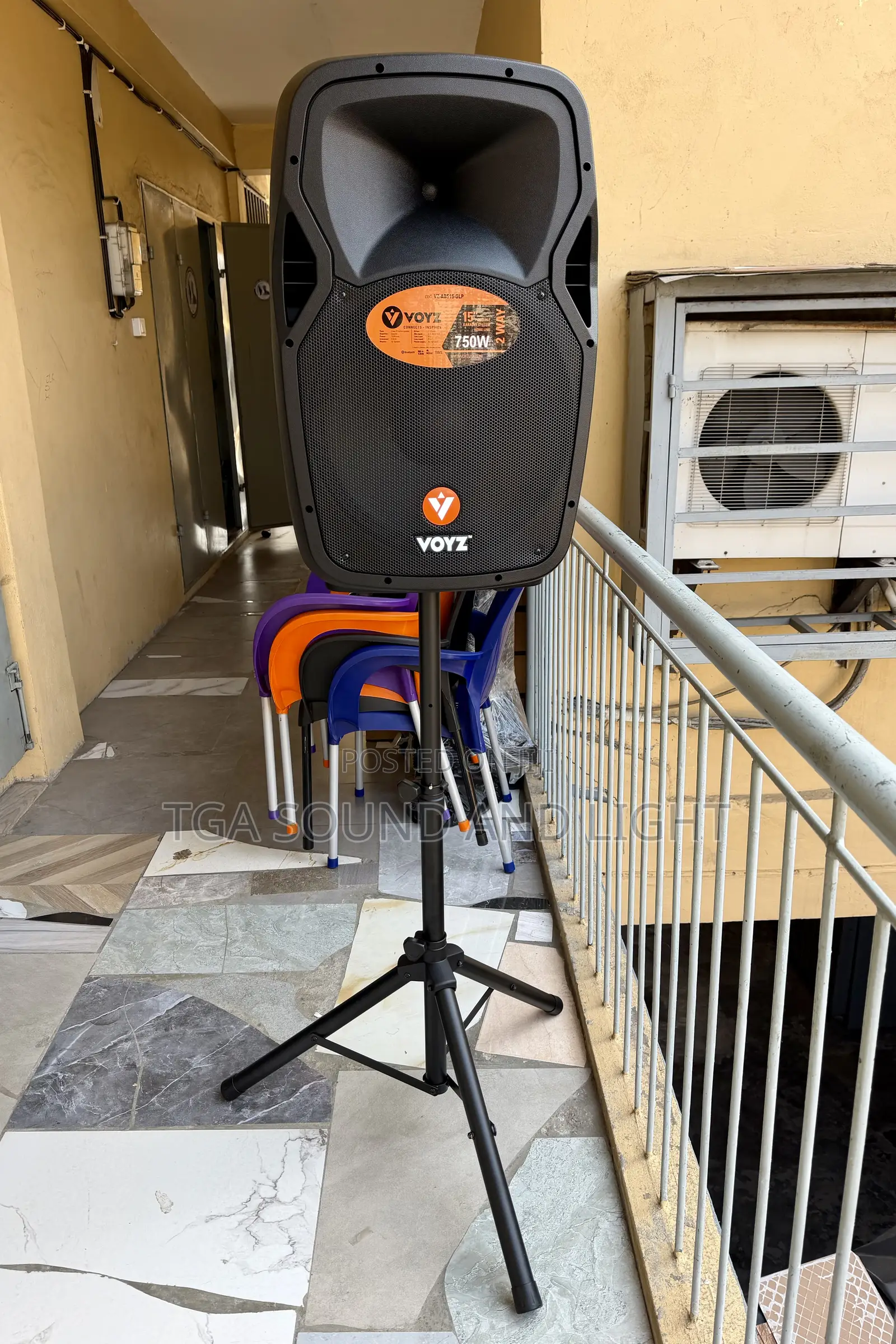 VOYZ VZ-AB515-GLP 15” Rechargeable Active BT Speaker