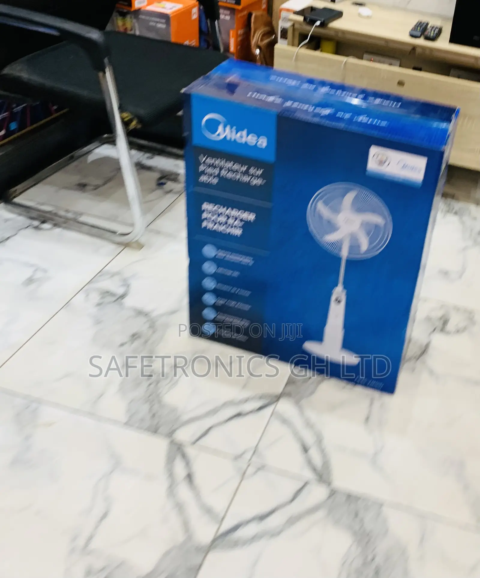 Authentic Sleek Midea 18′′ Rechargeable Stand Fan (Model FS45-23MRD)