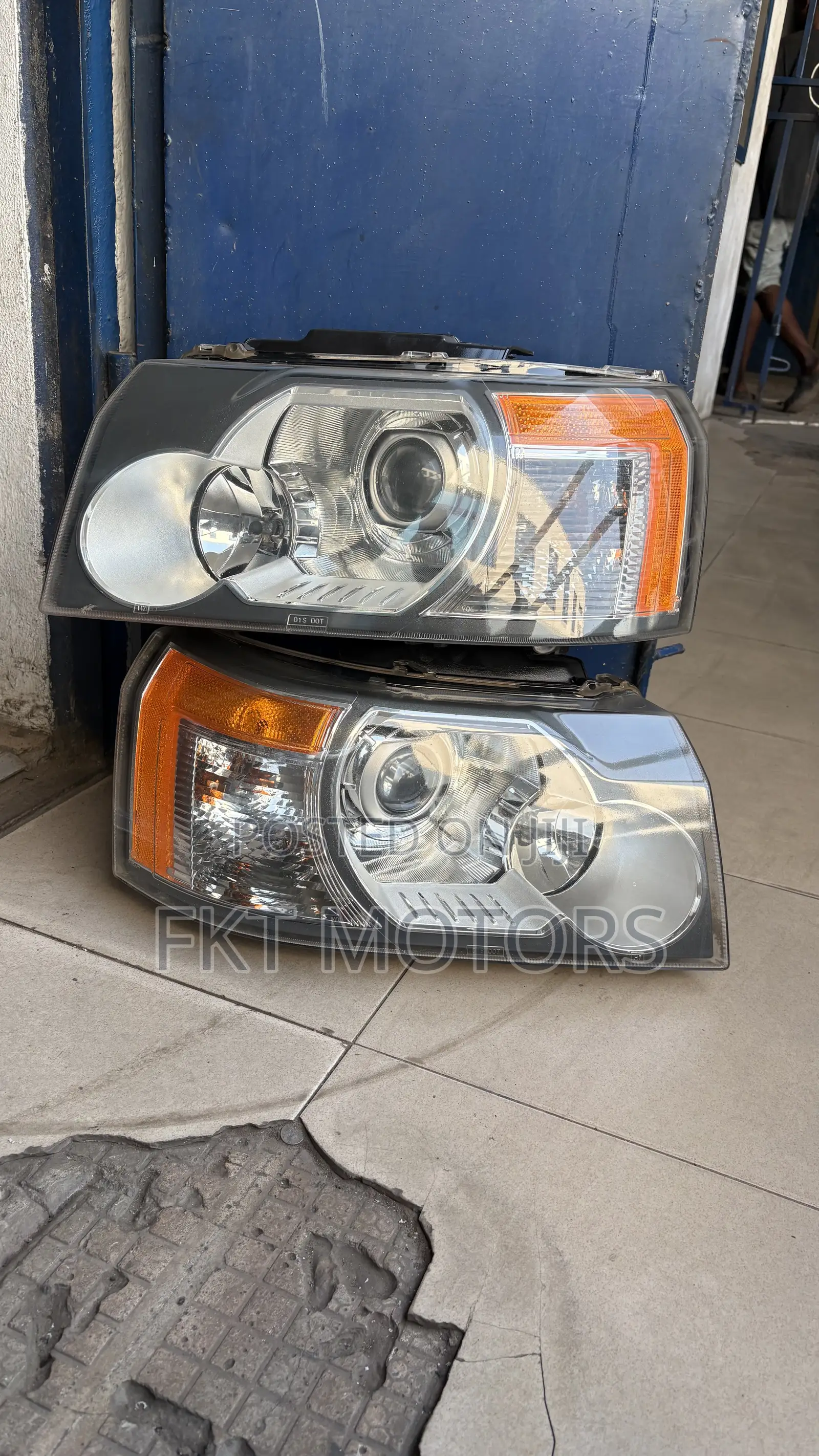 Land Rover LR2 Headlight 2008,2009,2010,2011,2012,2013