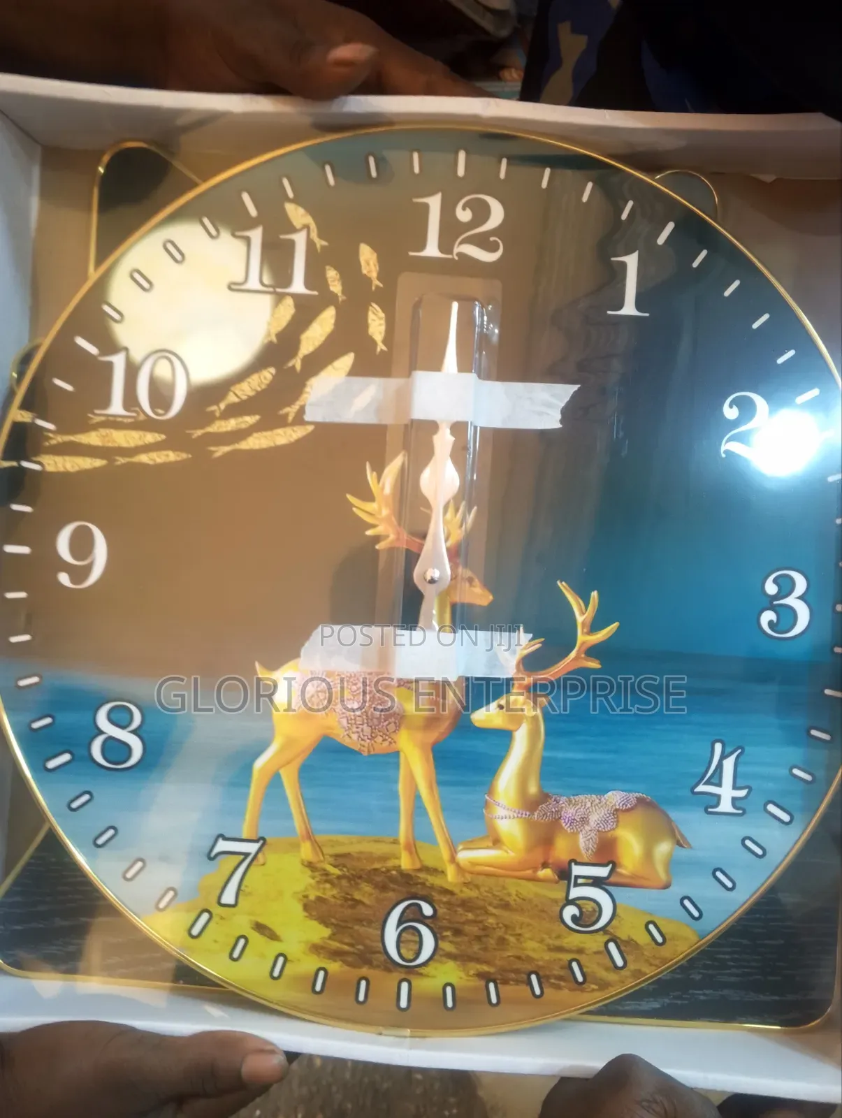 Design Clock and 2 Picture Frame