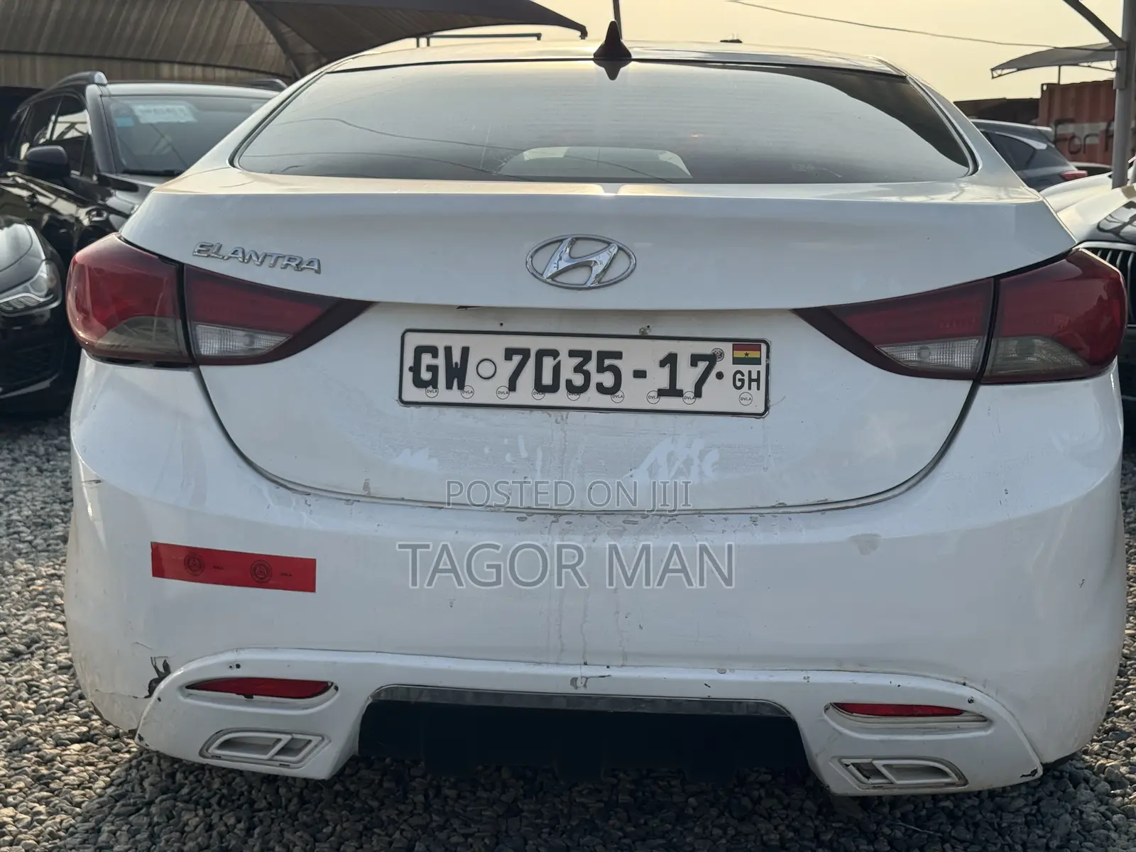 Hyundai Elantra SE Coupe FWD (1.8L 4cyl 6A) 2013 White