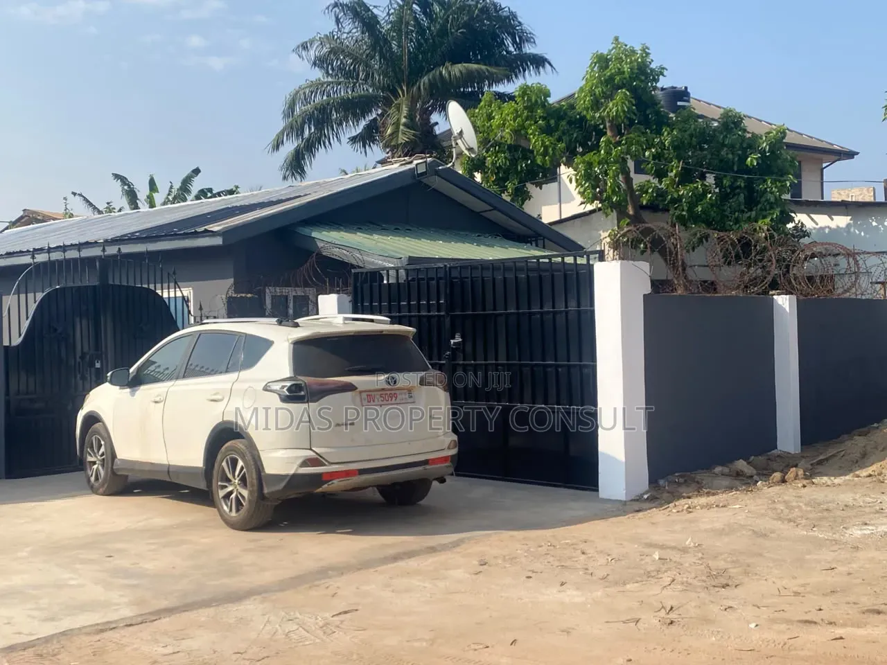 2bdrm House in Dzorwulu for rent