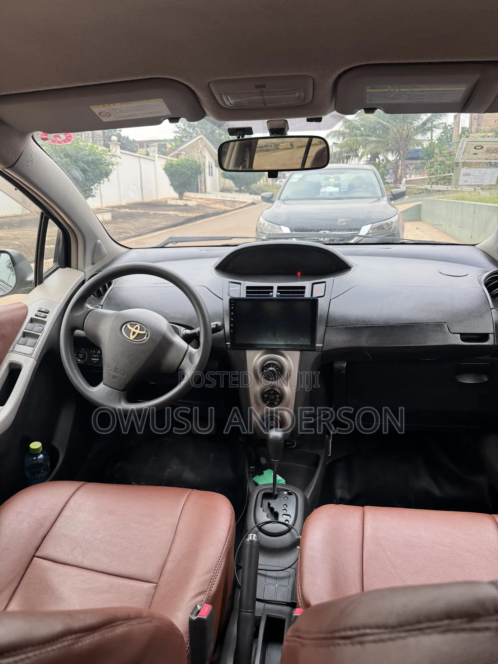 Toyota Vitz 2010 Black