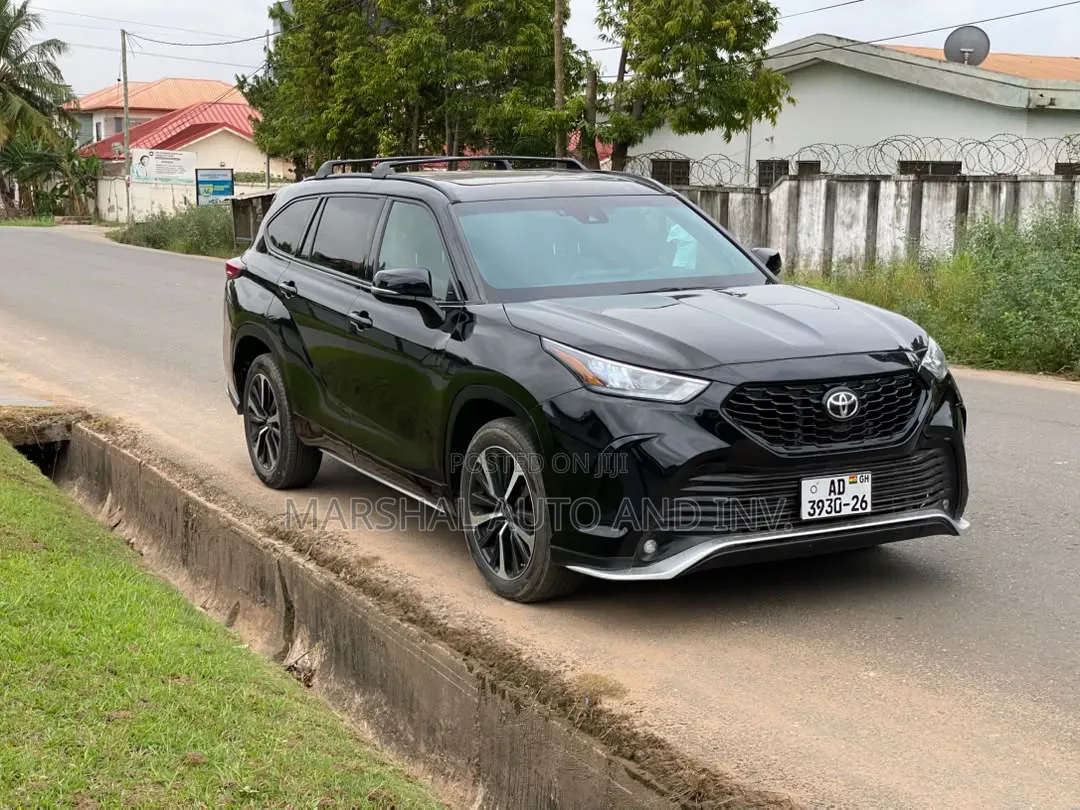 Toyota Highlander 2021 Black