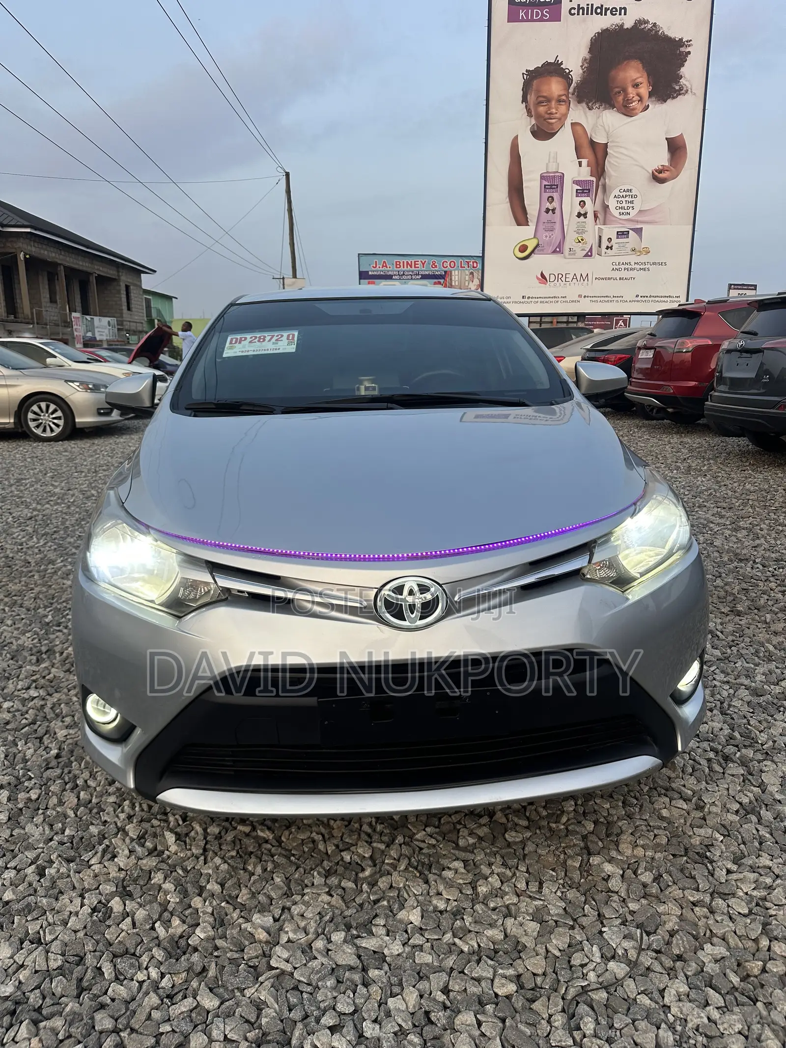 Toyota Yaris 2015 Silver