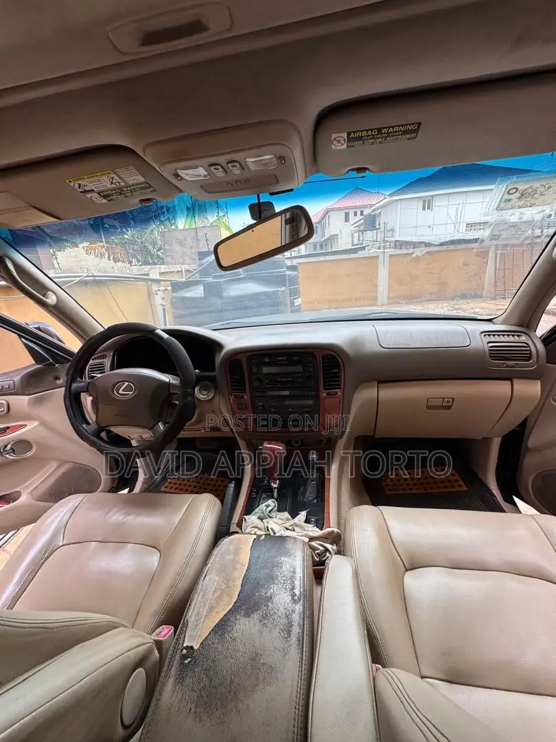 Lexus LX 470 AWD 2000 Black