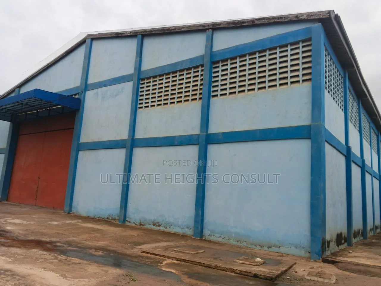 Warehouse 1500 Square Meters for Rent at Spintex