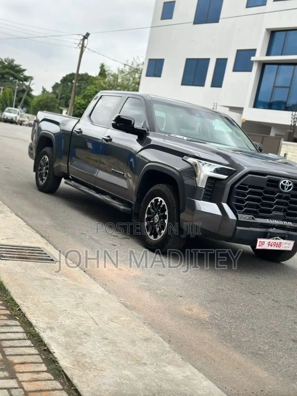Toyota Tundra Hybrid 2024 Gray
