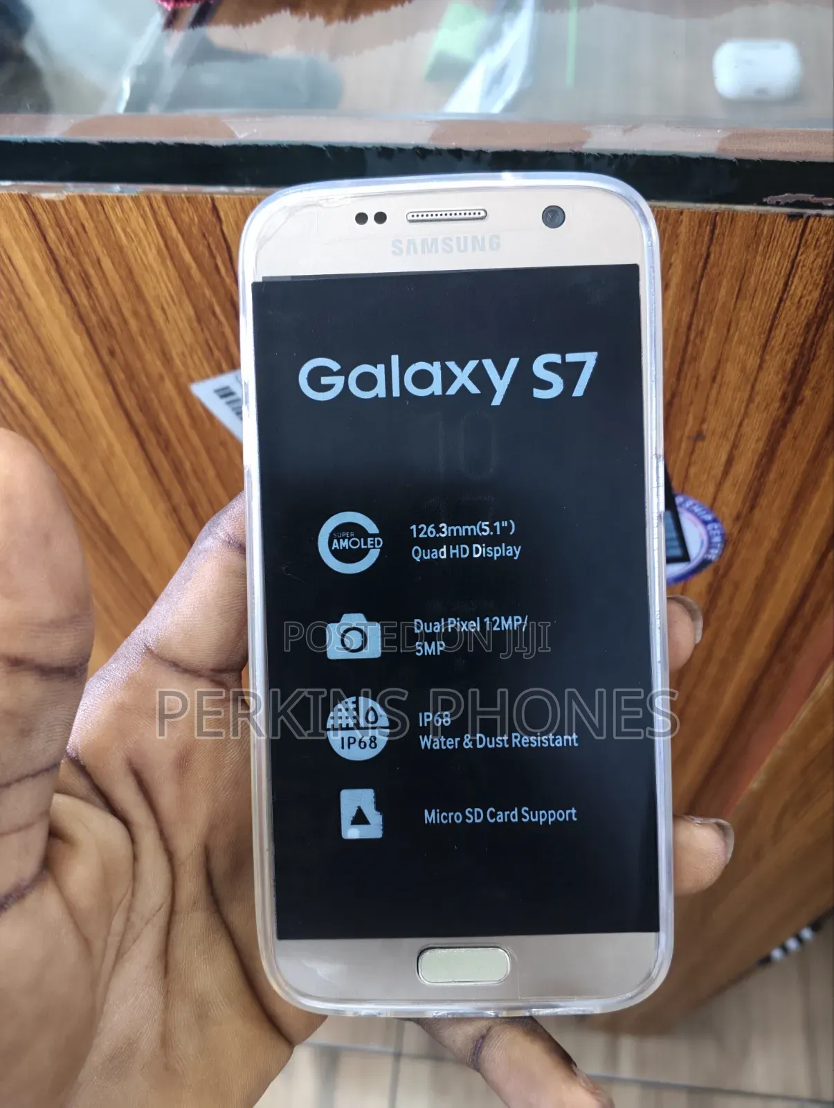 New Samsung Galaxy S7 32 GB Gold