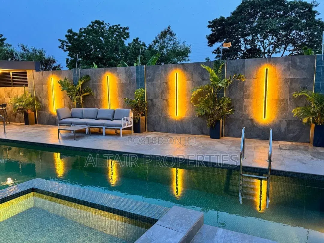 3bdrm Townhouse/Terrace in Airport Residential, Accra Metropolitan