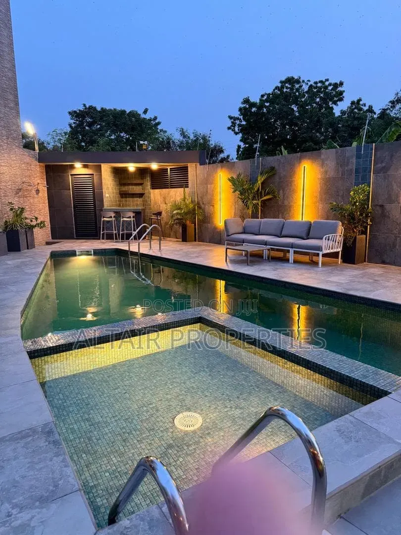 3bdrm Townhouse/Terrace in Airport Residential, Accra Metropolitan