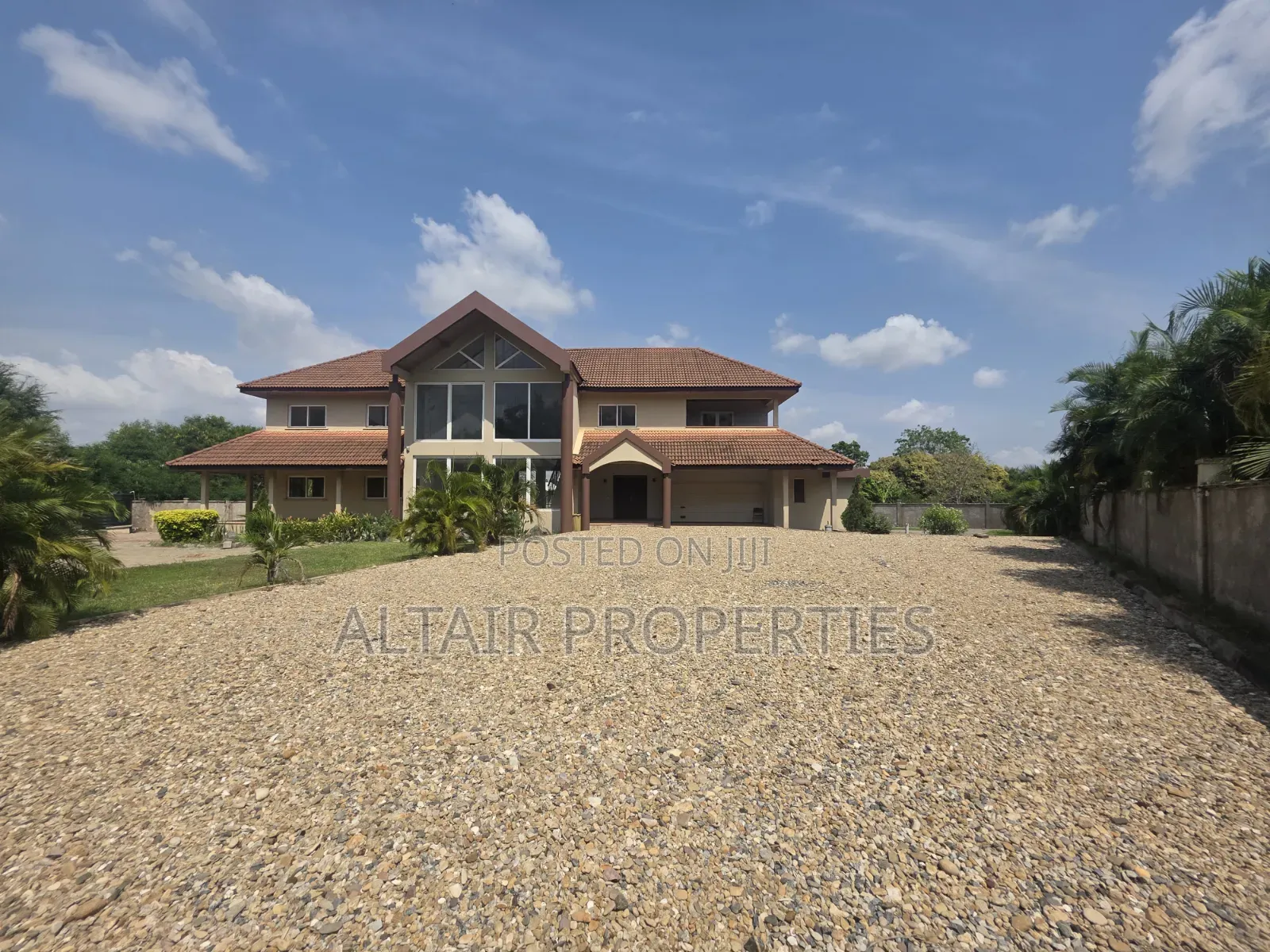 4bdrm House in Accra Metropolitan for sale