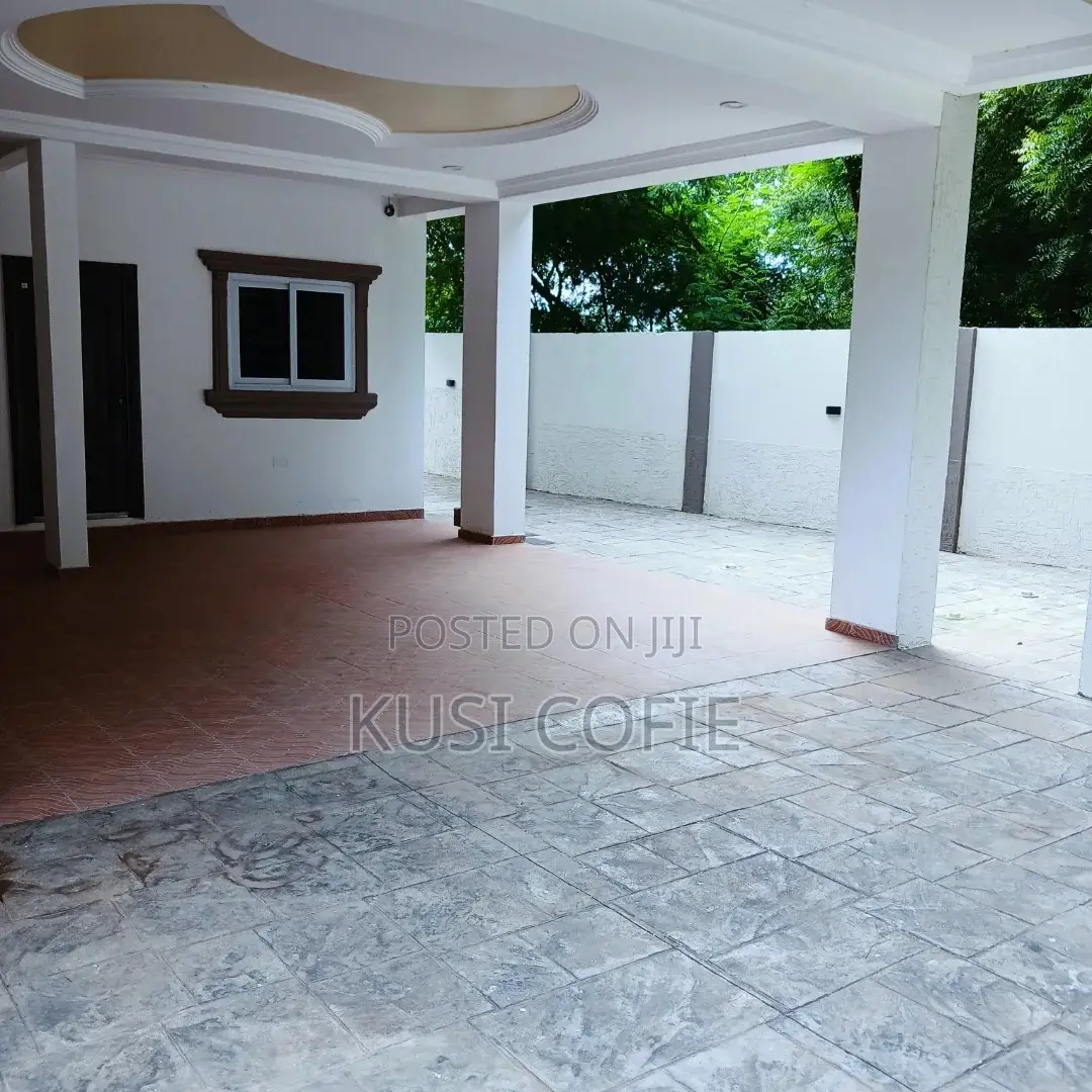 2bdrm Apartment in Papao for rent