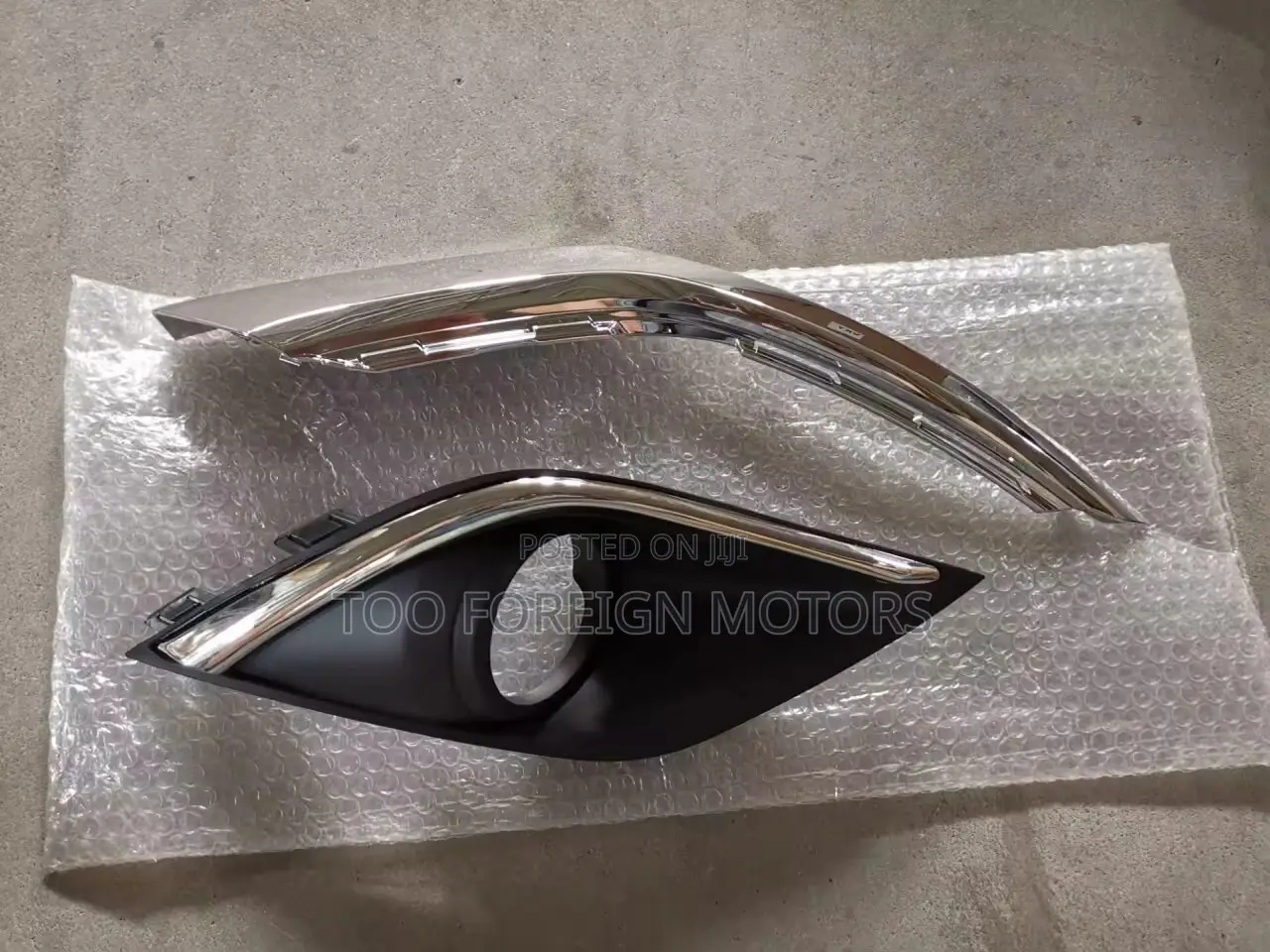 Outlander 2017 Fog Lamp Cover With Chrome